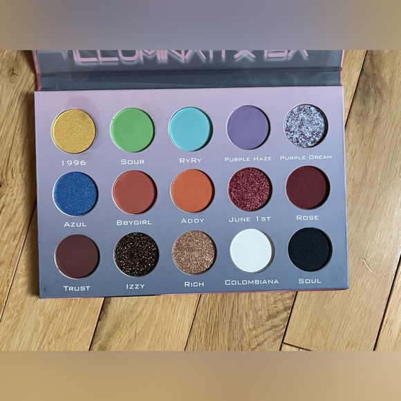 ILLUMINATI X ISA EYESHADOW PALETTE - Picture 8 of 8
